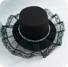 Black mini pet top hat with lace trim